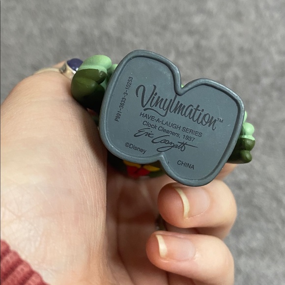 🌵 Retired Disney Vinylmation Clock Cleaners from the "Have a laugh" series! - Picture 3 of 3